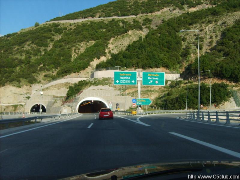 nov sek dlnice Egnatia Odos v ecku . Spojuje vchod zem ze zpadem. (Thessaloniki - Igoumenitsa) foceno nkde u Ioanniny