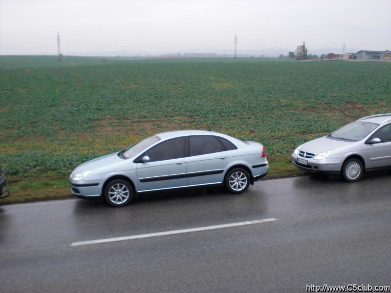 TO JE MILEK ISLO 2 A MILEK SLO 1 TO PO 2 LETECH JET NEROZDEJCHAL